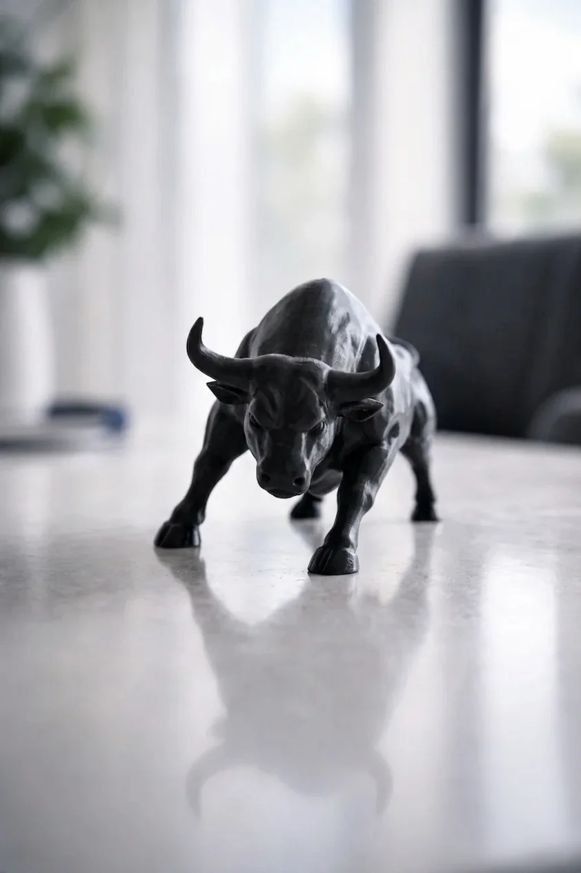 Matte Black Bull Statue – Premium Decorative Desk Sculpture